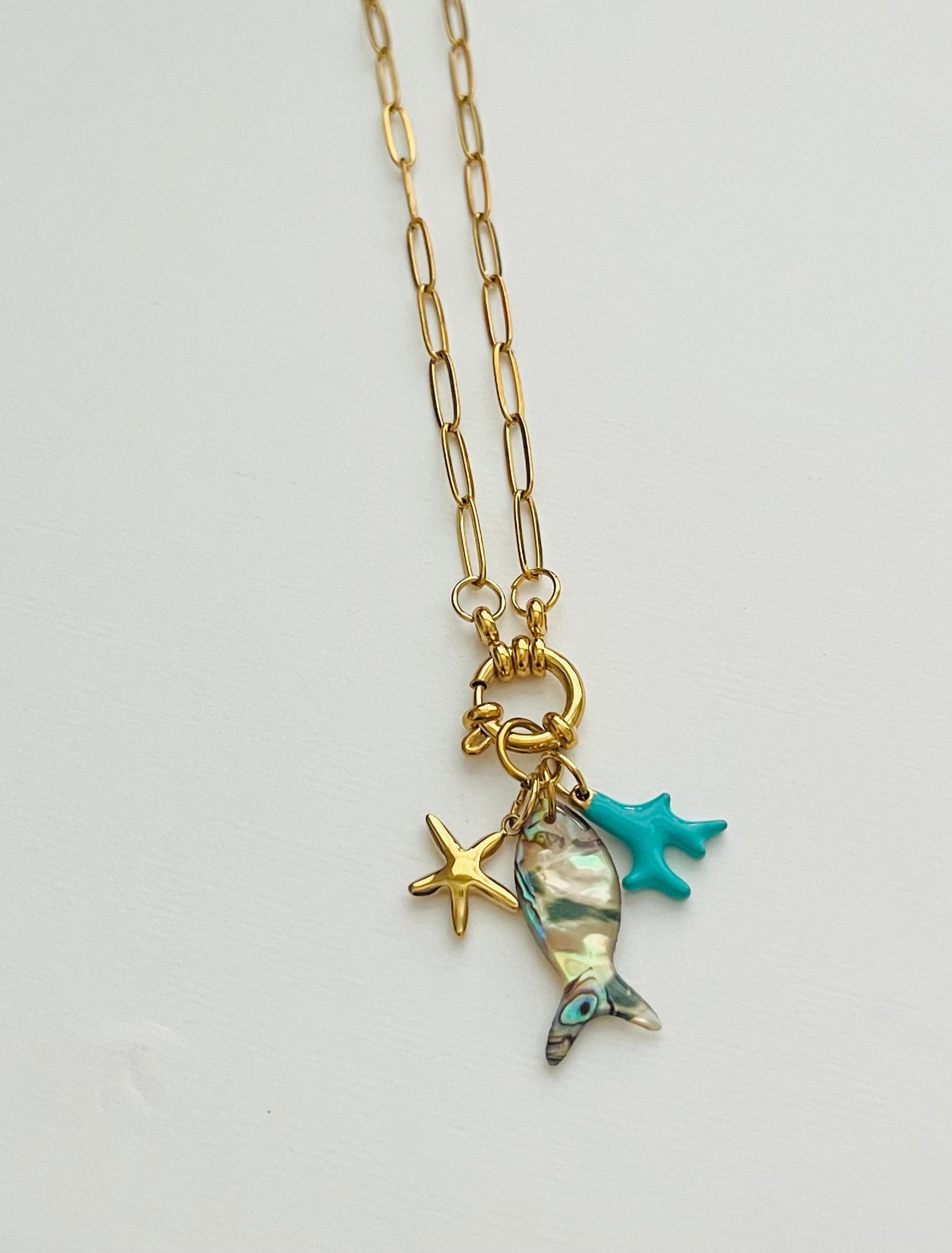 Mares necklace