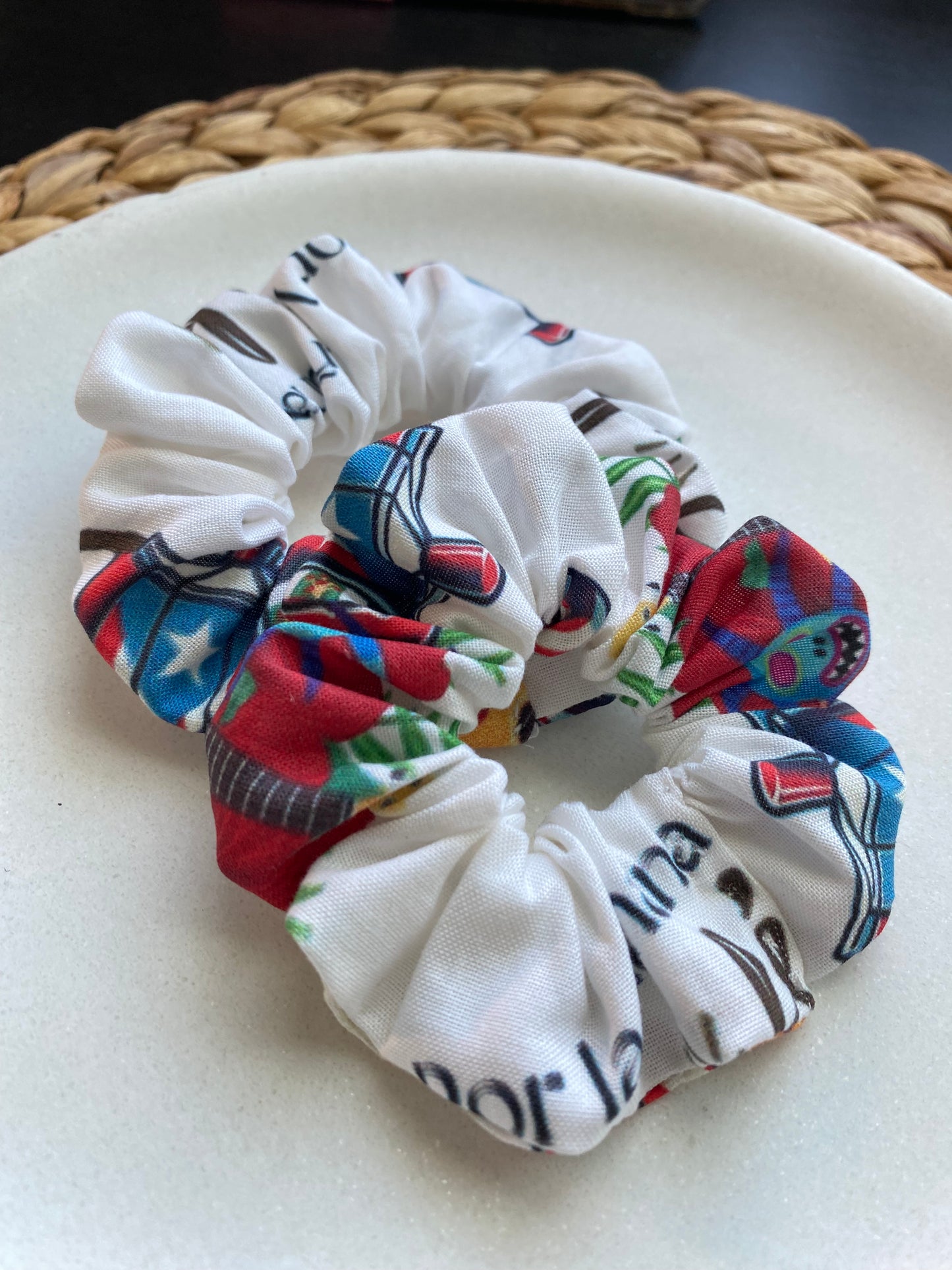 Café cola’o scrunchies