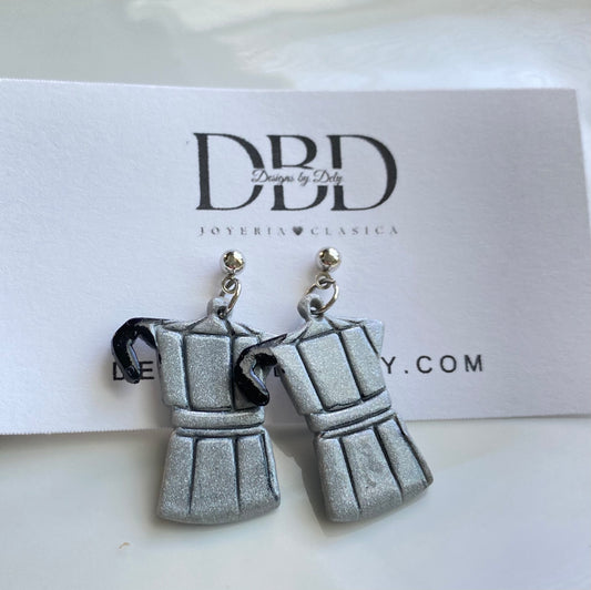Café cola’o earrings