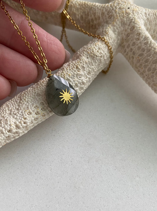 Lara necklace