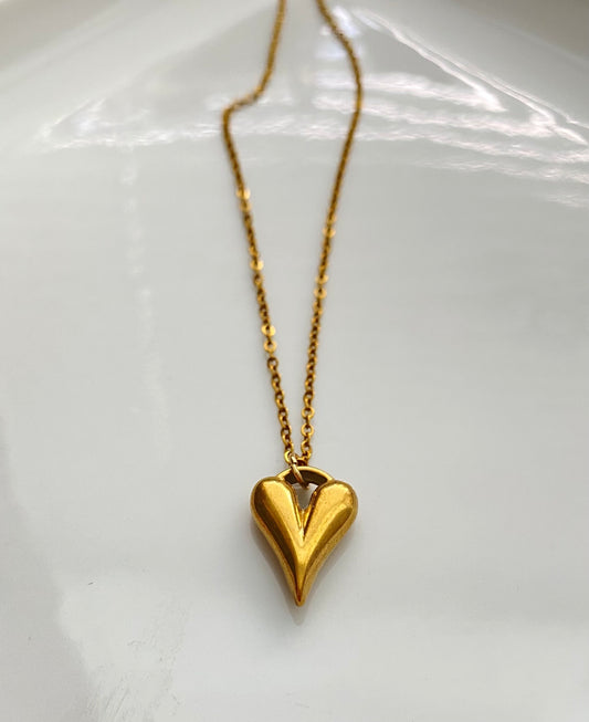 Cuore necklace