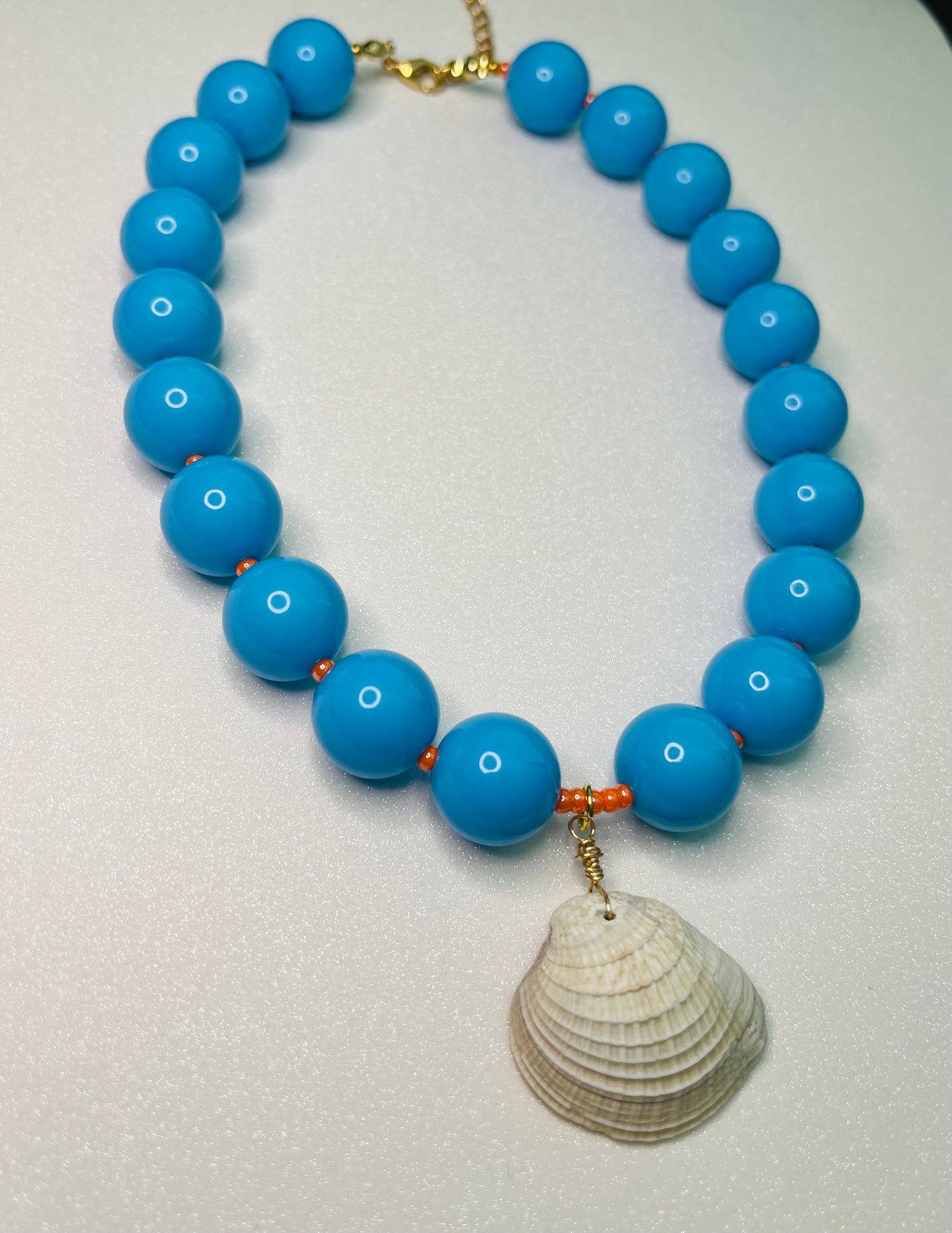 Chiklets necklace