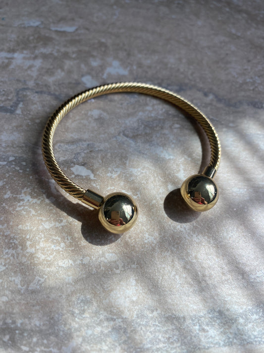 Venus bracelet