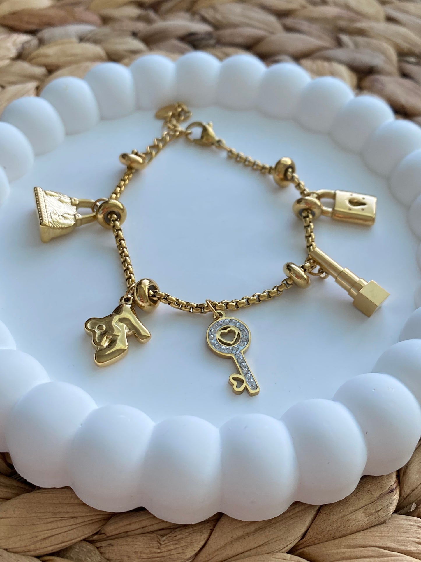 Girly bracelet (gold)