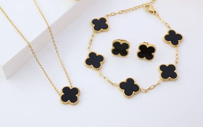 Clover set (black)