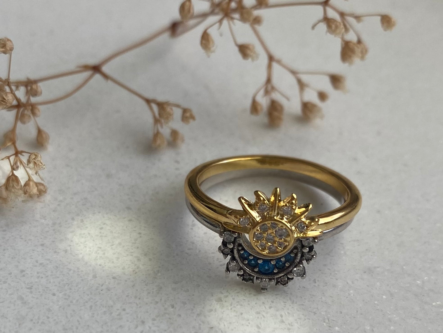 Sol  y luna ring (size 8)